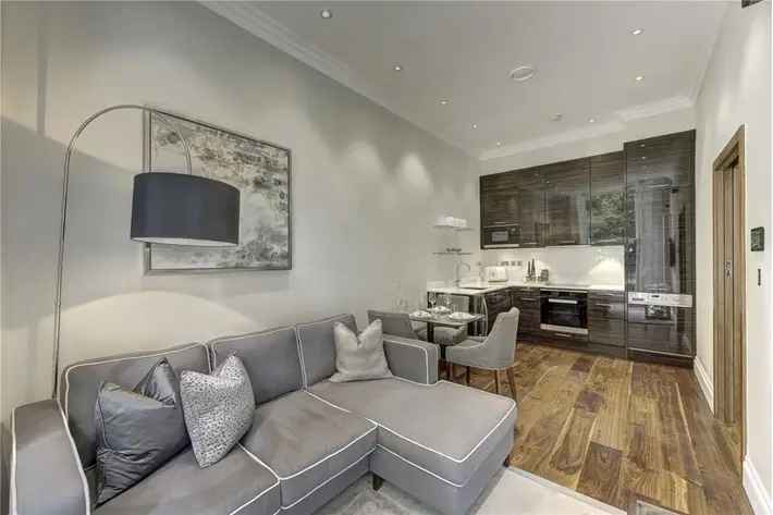 1 Bedroom Flat to Rent Kensington Garden Square