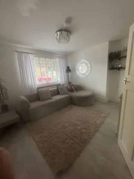 2 Bedroom Ground Floor Flat - Swap Available