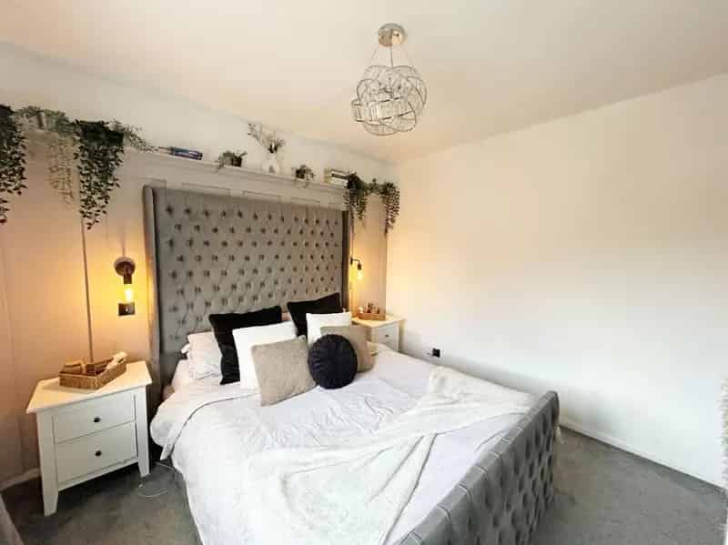 2 Bed Terrace House for Sale - Modern Kitchen & Garden