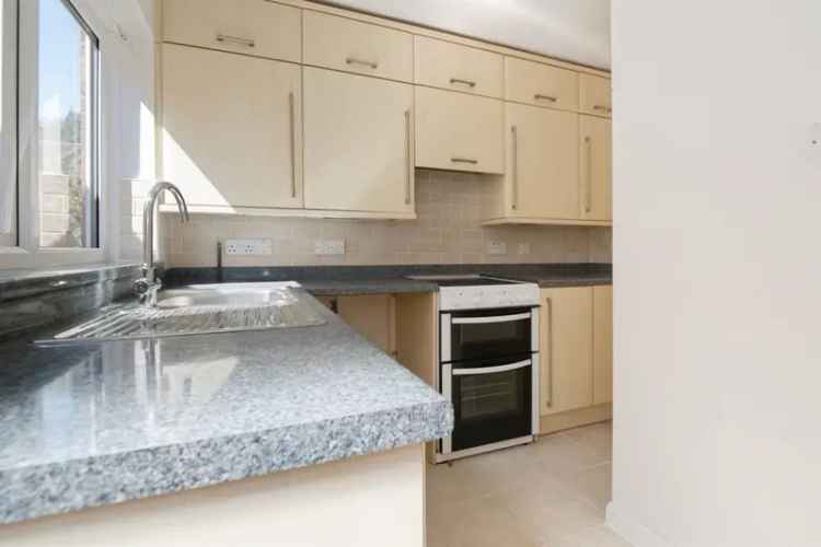 2 Bed Detached Bungalow Weston - Spacious & South-Facing Garden