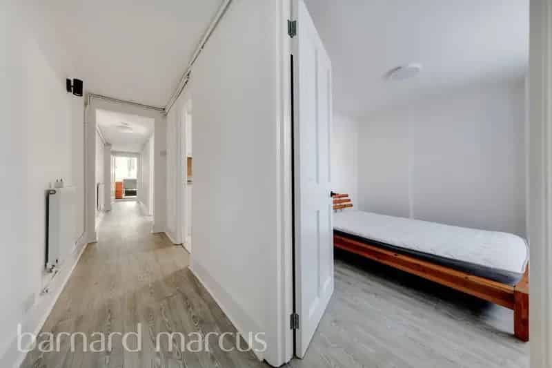 Flat For Rent , London, England