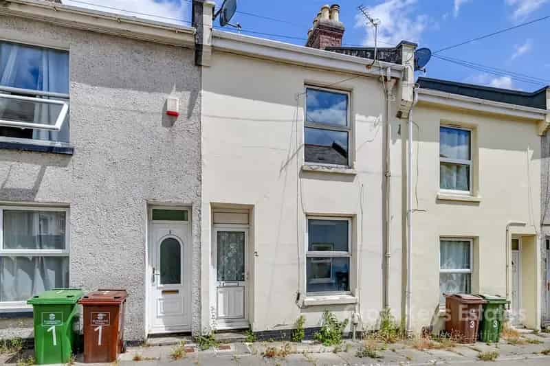 2 Bedroom Victorian Terrace House For Sale