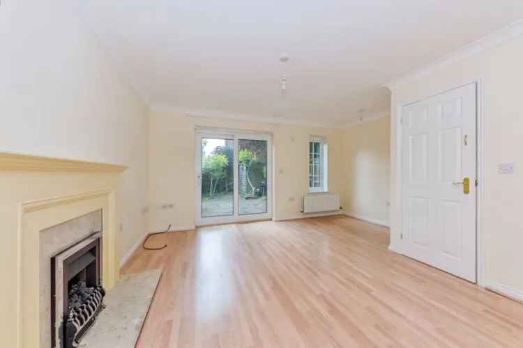 3 Bedroom House with 2 Parking Spaces and Garden