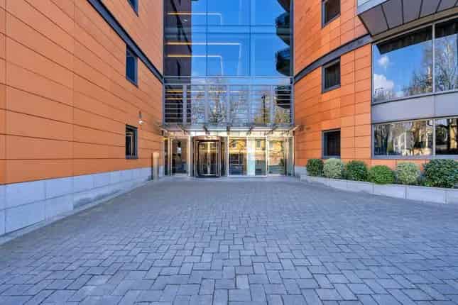Flat for Sale in Park Road London NW8