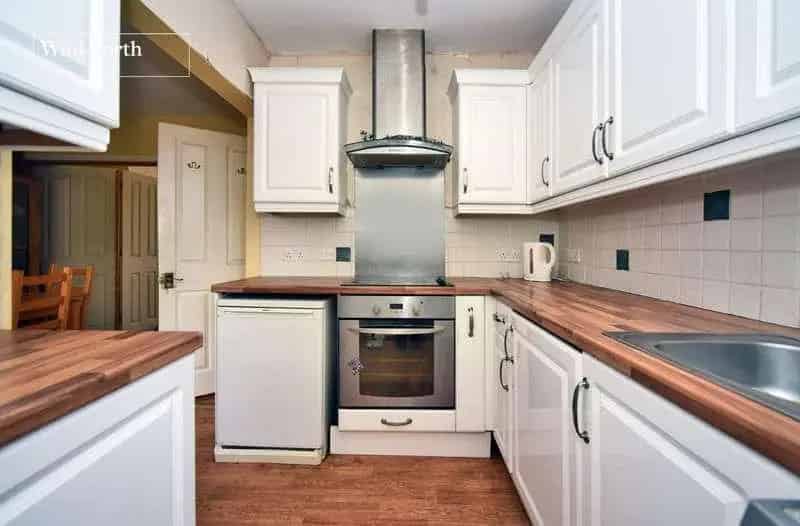 4 Bed House for Sale Near Cheam Village