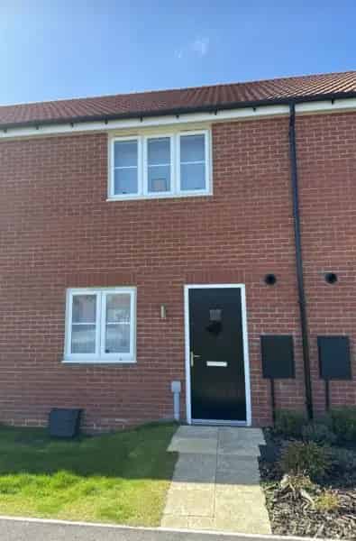 2 Bed 2 Bath Family Home with Garden - Pet Friendly