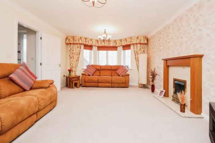 Four Bedroom Family Home with Conservatory and Double Garage