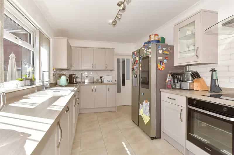 4 Bedroom Detached House for Sale in Hartley Village