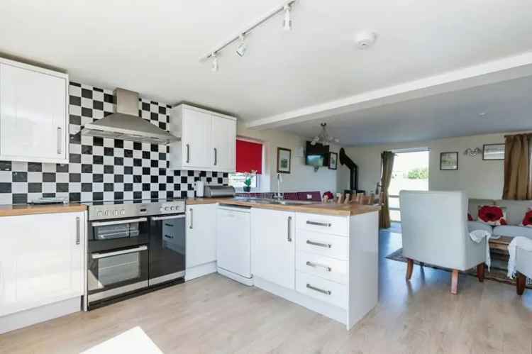 4 Bedroom Semi Detached House to Rent Rye Foreign East Sussex