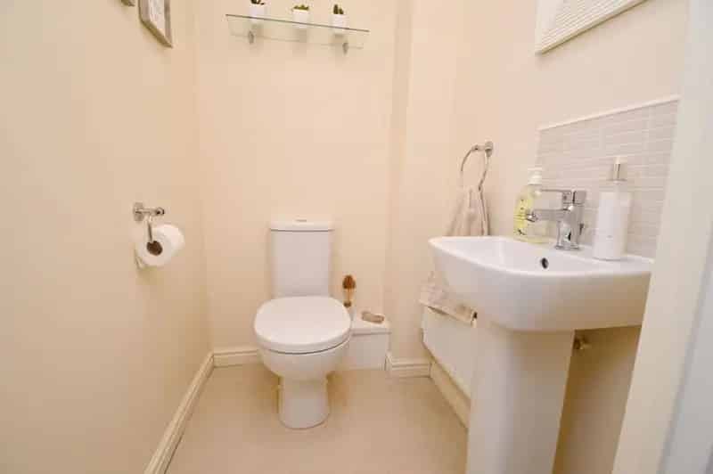 3 Bed Semi-Detached House for Sale Barnsley
