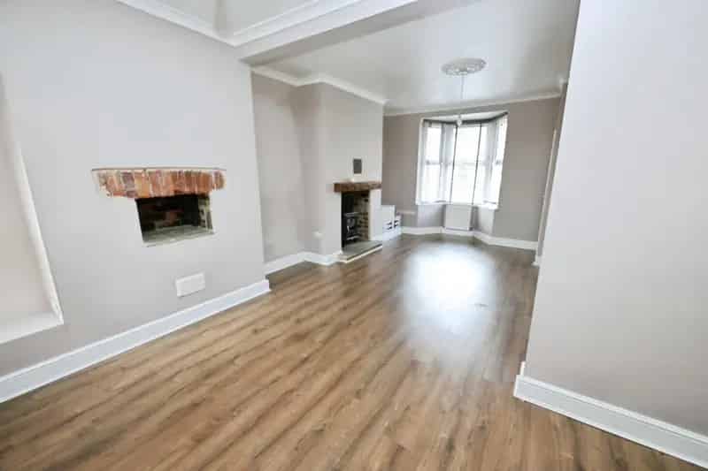 3 Bed End Terrace House for Sale