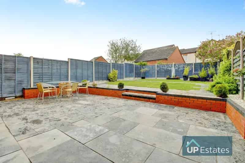 4 Bedroom Detached House to Rent Coventry