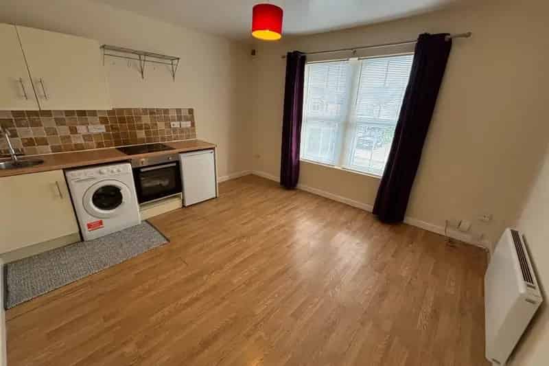 Flat For Rent , Wroughton, England