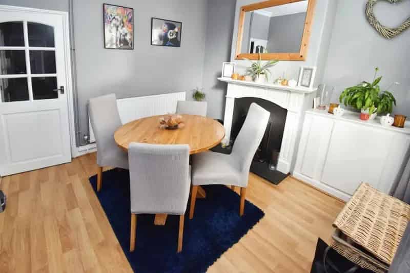 2 bedroom House
Sold STC