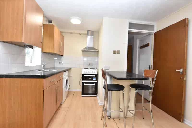 One Bedroom Apartment Near Leeds City Centre