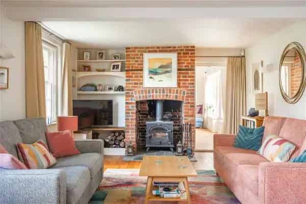 Grade II Listed Home with Extended Garden Room and Workshop