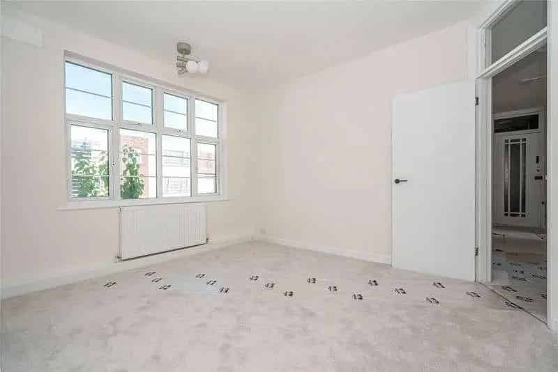2 Bed Flat for Sale Muswell Hill  Refurbished Apartment