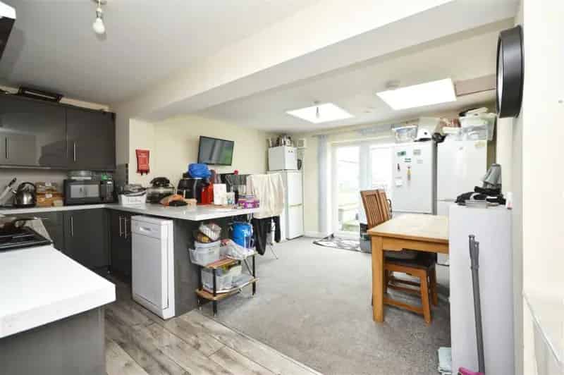 6 Bedroom HMO Semi-Detached House For Sale - High Yield Investment