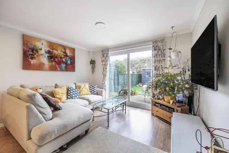 2-Bedroom House Near Crystal Palace Park