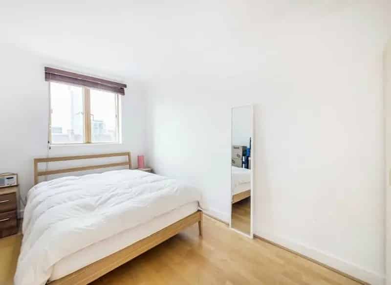Spacious 2-Bed 2-Bath Flat near Spitalfields Market