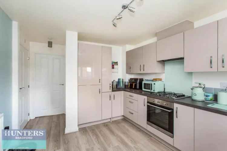 2 Bedroom Semi Detached House for Sale in Bradford