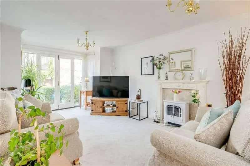 2 Bed Flat for Sale in Riverside House