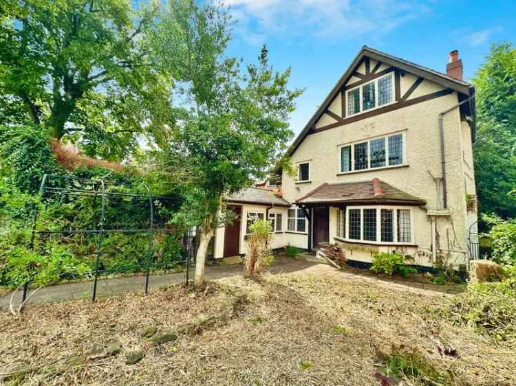 Detached house For Sale in Wolverhampton, England