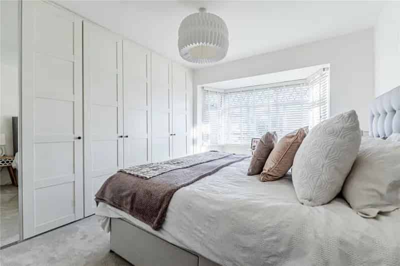 House For Sale , 14, Oxford Avenue, Leeds, England