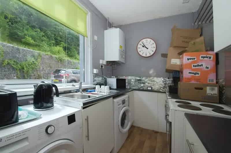 1 Bedroom Detached House River Views Refurbishment Potential