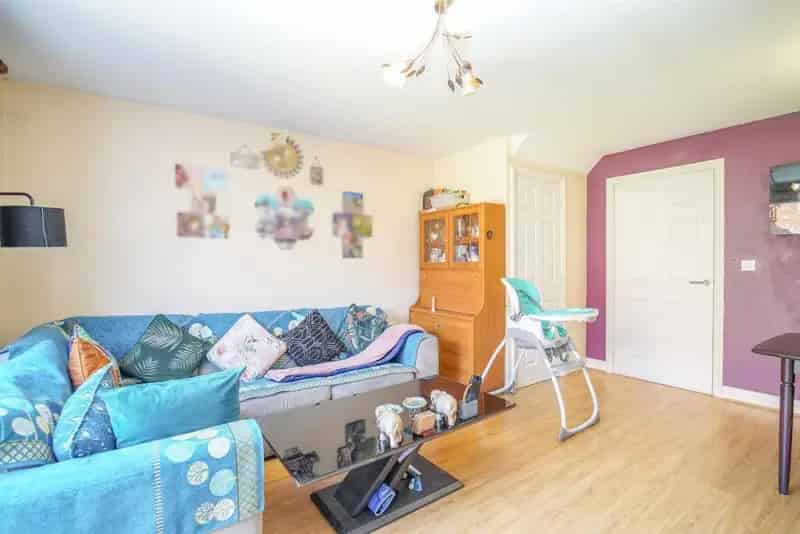 3 bedroom town house