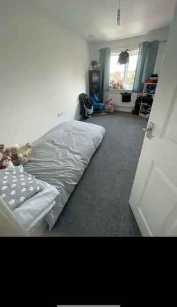 Flat For Rent in Winsford, England