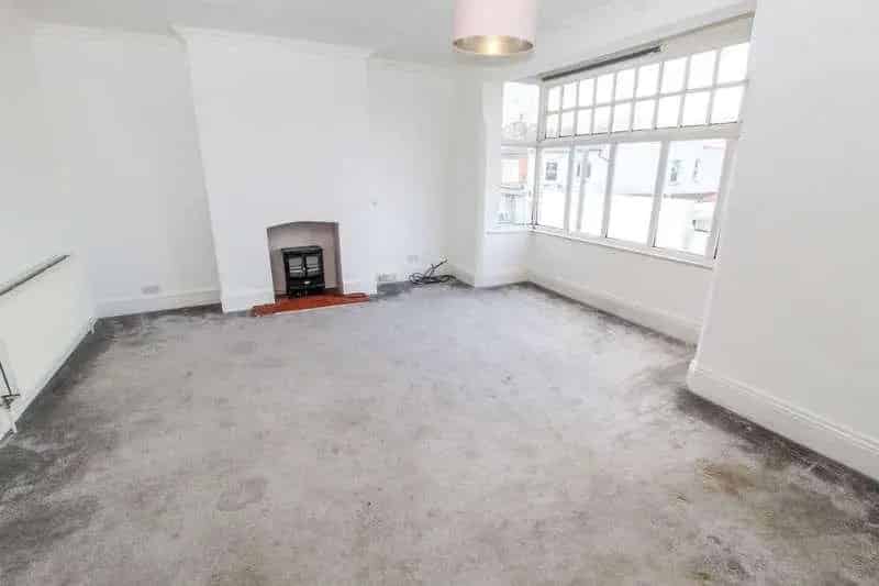 2 Bed Flat for Sale in Herne Bay City Centre