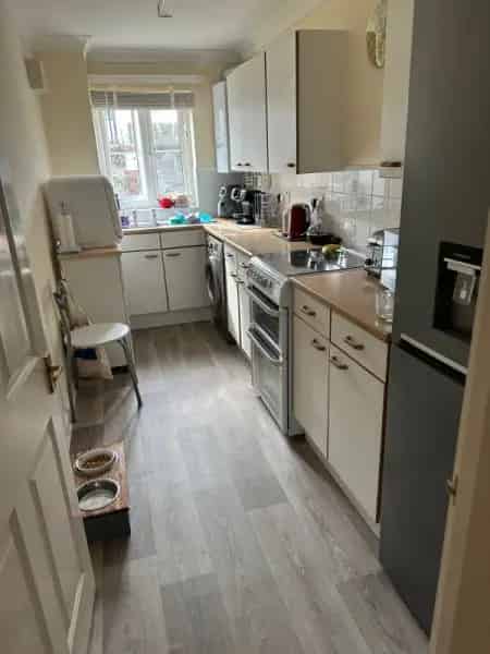 Ground Floor Flat Near Worthing Station - Low Maintenance