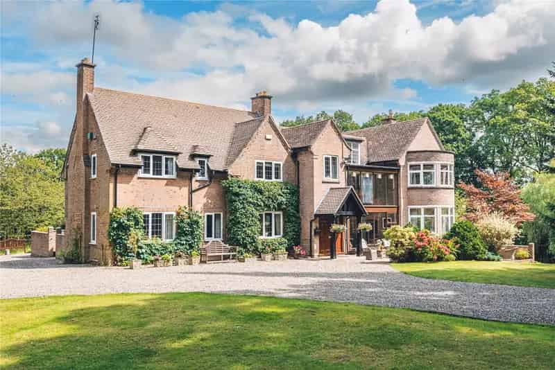5 Bedroom Detached House for Sale in Wyre Forest