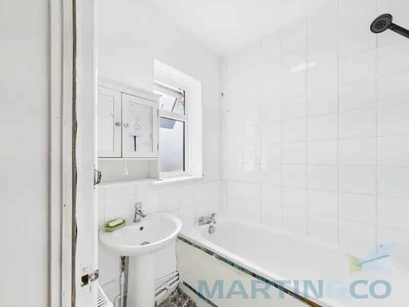 3 Bedroom House For Sale Brighton