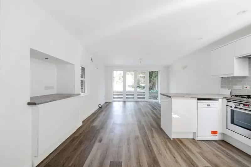 Streatham Flat near Common and Gardens Excellent Transport Links