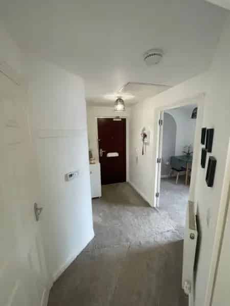 New Build Second Floor Flat Near Train Station