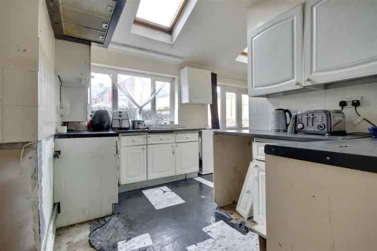 3 Bedroom Terraced House For Sale via Online Auction