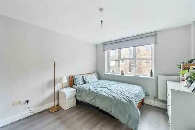 Flat for sale in Queensway, London W2