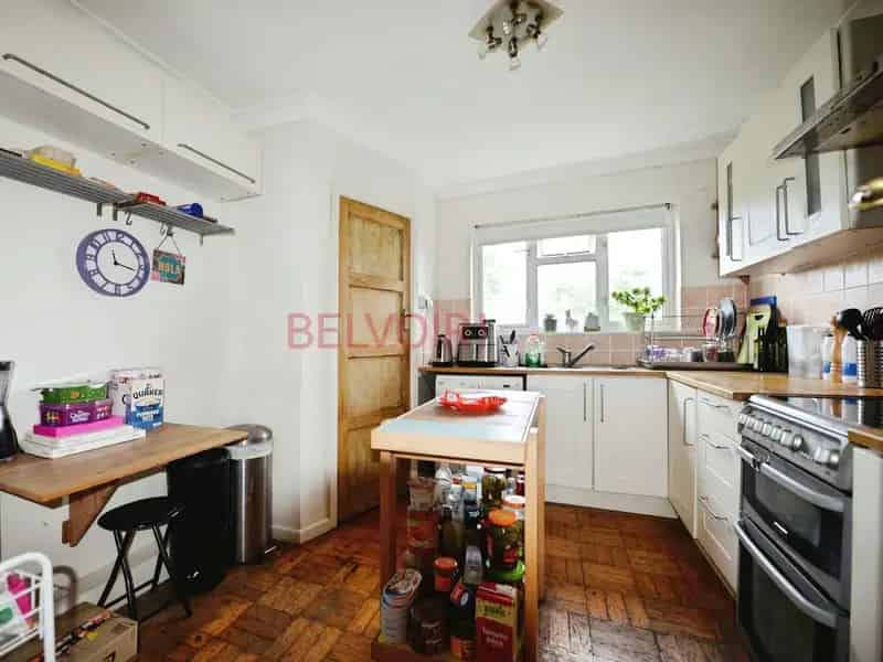 Flat For Sale , Northlands Road, Southampton, England