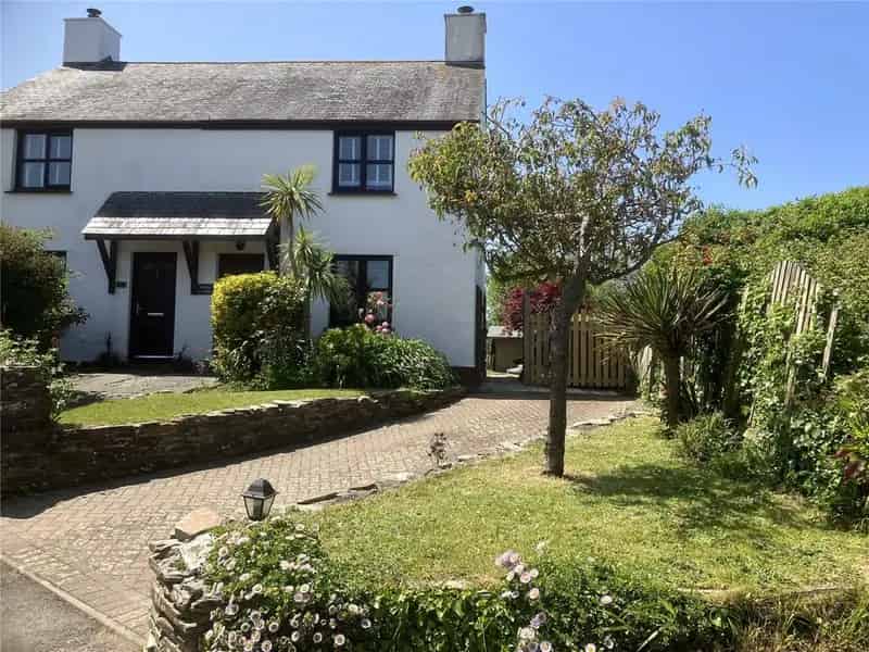 2 Bedroom Semi-Detached House to Rent