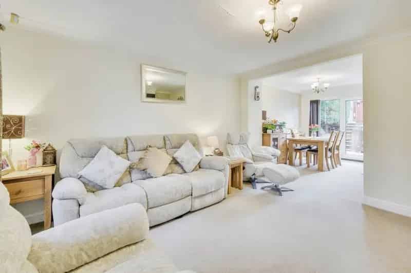 3 Bed Detached House Chaddlewood Modern Ensuite Garage Garden