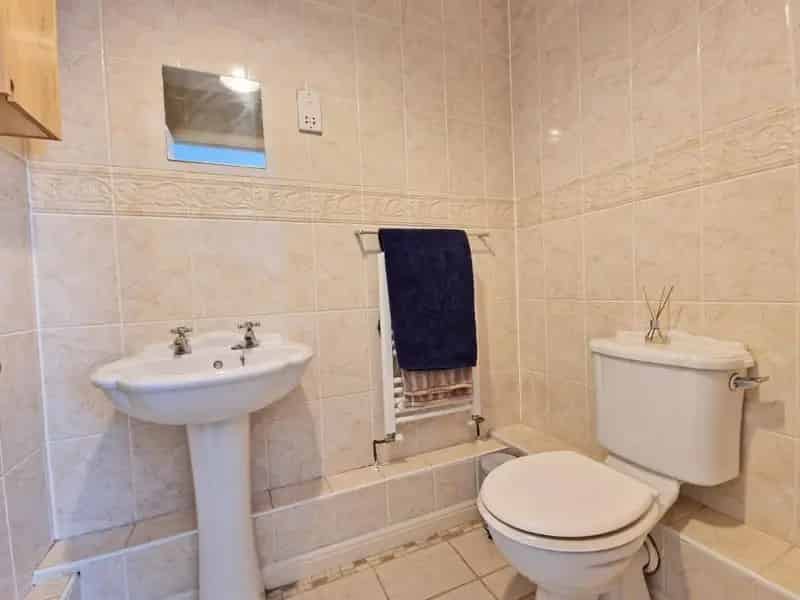 4 Bed Townhouse for Sale Near Town Centre