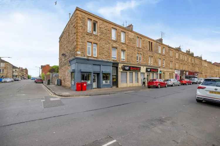 Anniesland Flat: Freshly Decorated 1st Floor Apartment