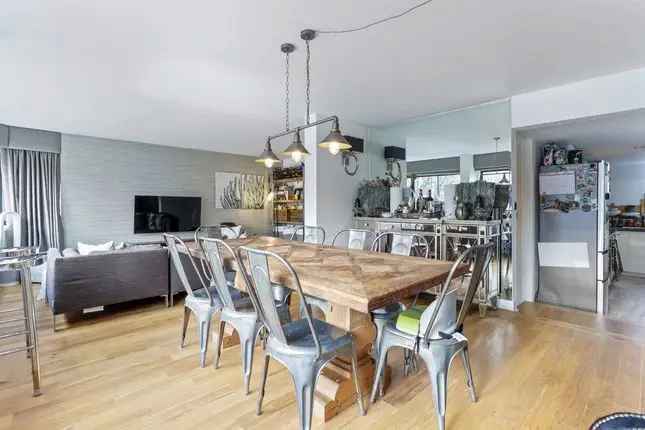 Flat for sale in Grosvenor Road, London SW1V