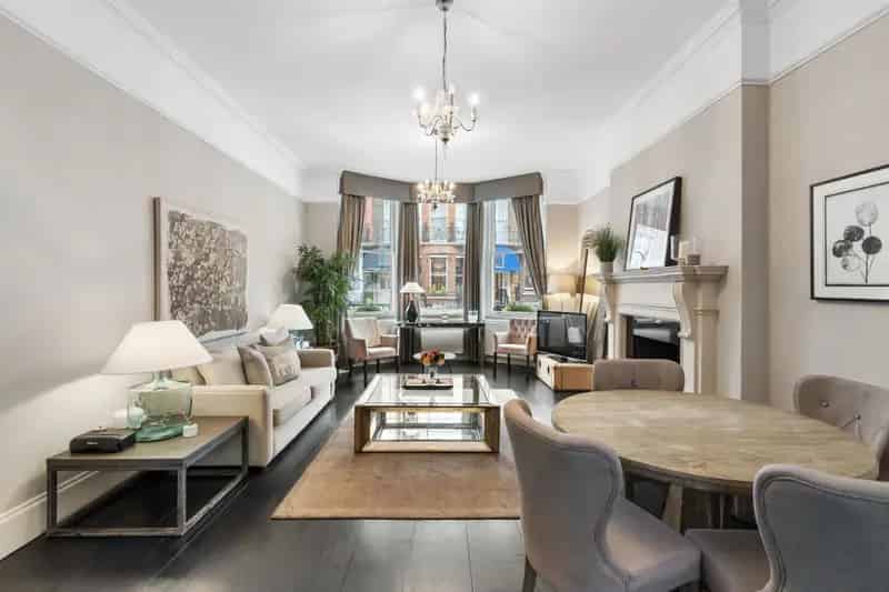 3-Bedroom Duplex Apartment in Marylebone