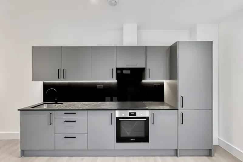 Brand New 1-Bedroom Apartment Near Public Transport