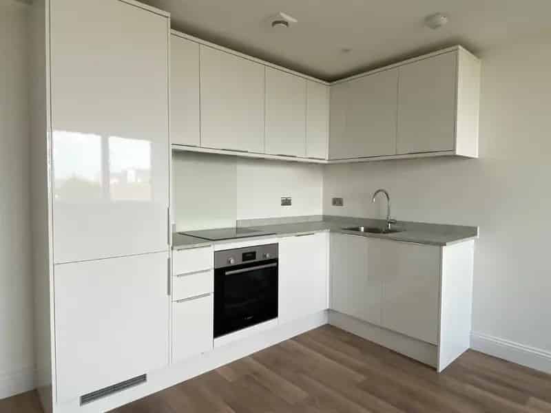 2 Bedroom Flat To Let Gravesend