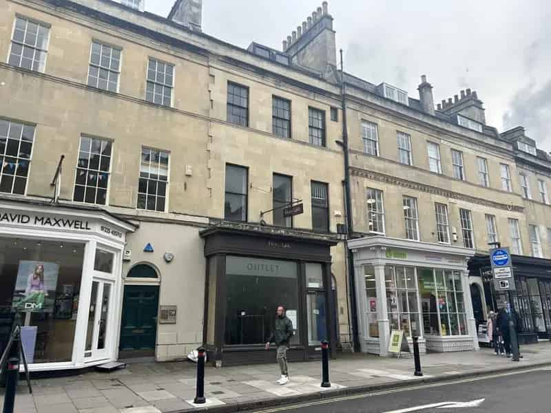 Georgian Grade II Listed Building For Sale