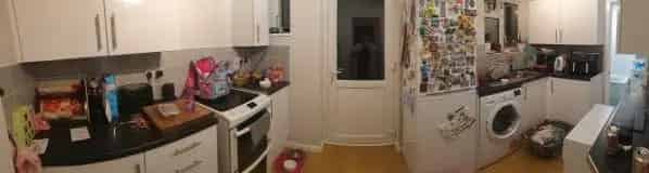 2 Double Bedrooms 1 Box Bedroom House Near Beach